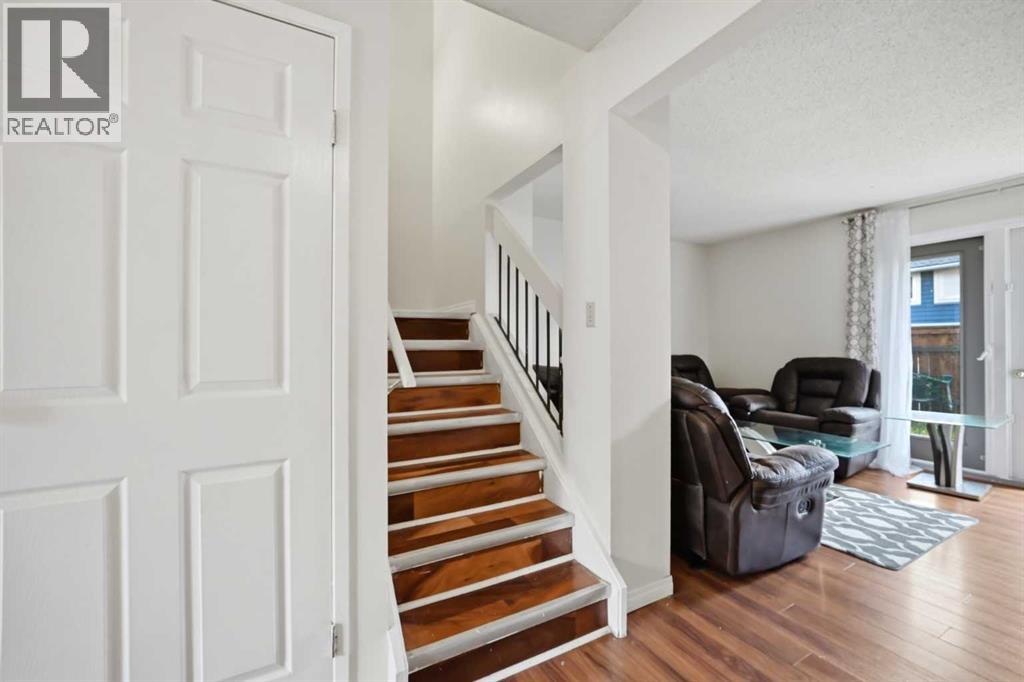 409 Georgian Villas NE - 16