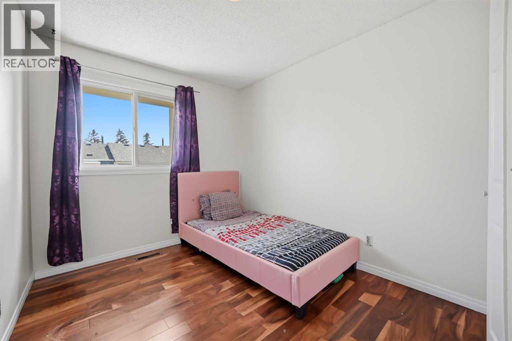409 Georgian Villas NE - 25