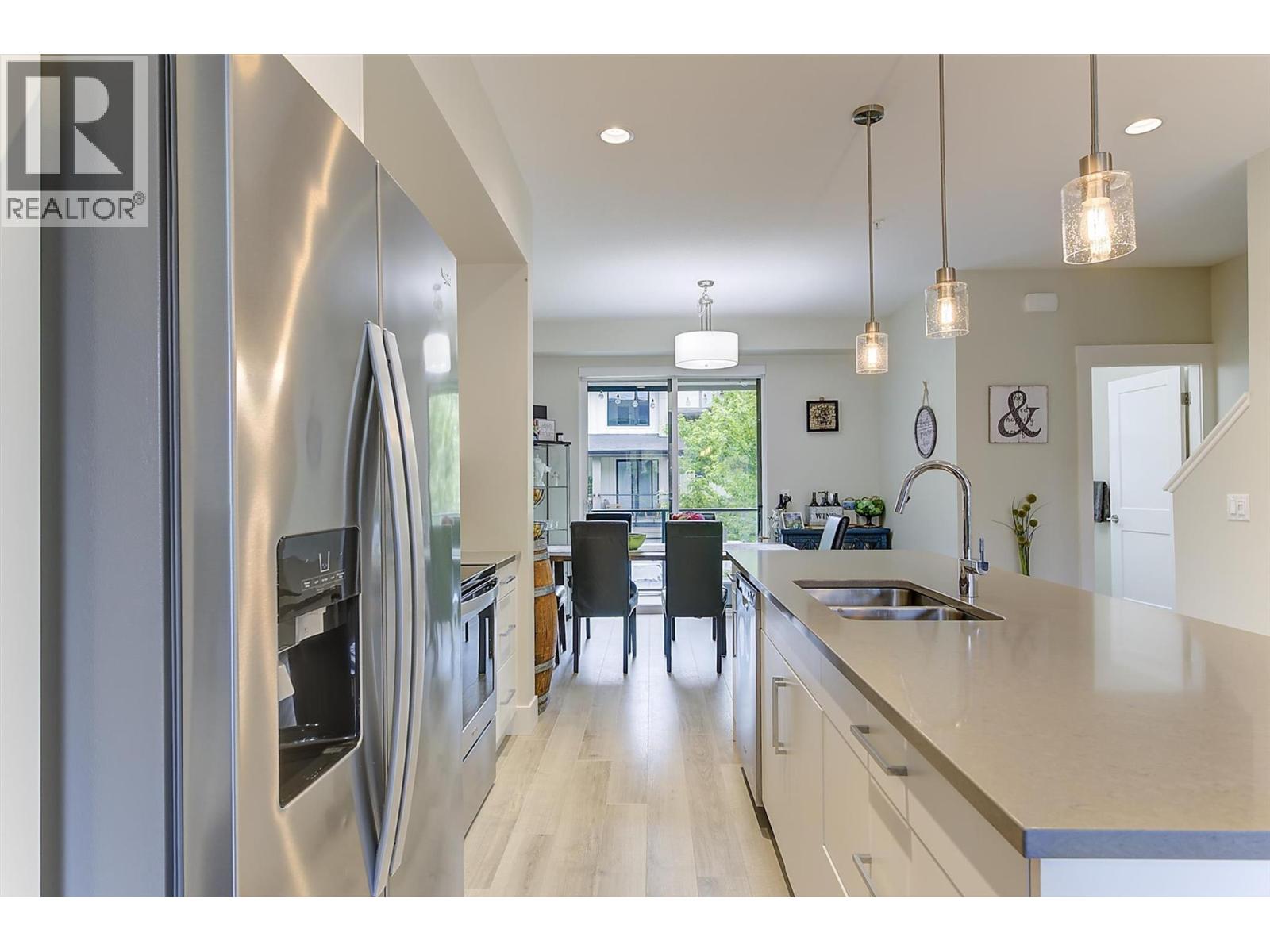 #43 12798 LAKE HILL Drive Lot# SL39 - 22