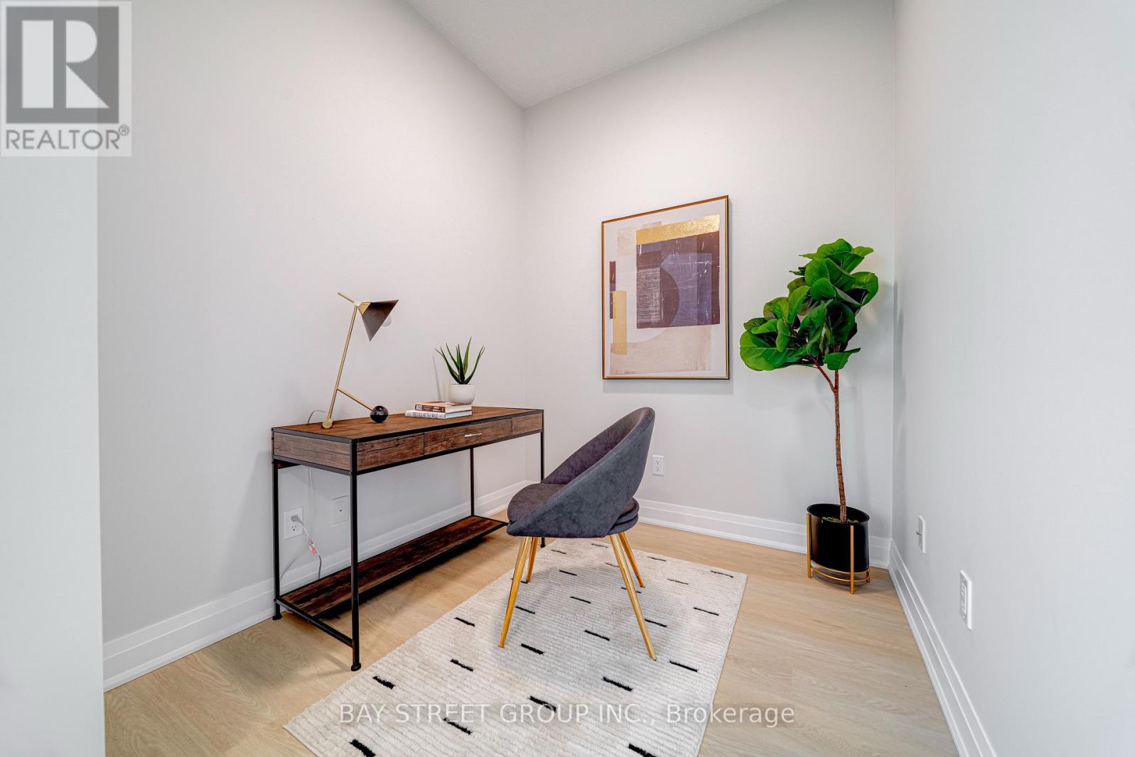 #218 1038 MCNICOLL AVENUE - 14