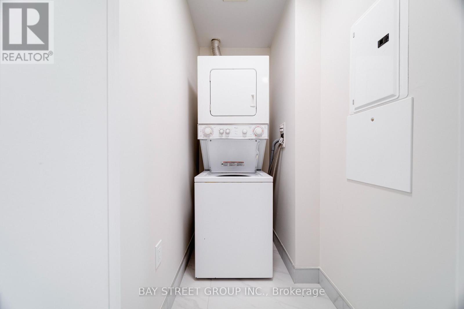 #218 1038 MCNICOLL AVENUE - 4
