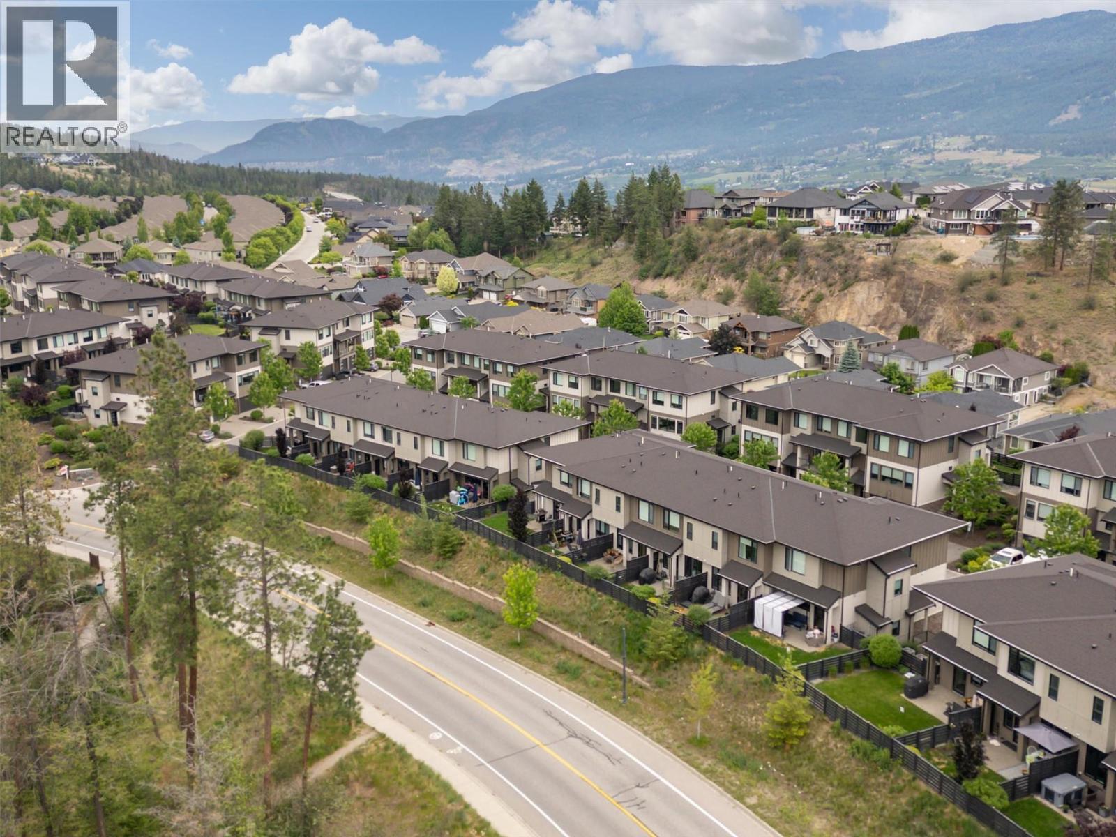 #43 12798 LAKE HILL Drive Lot# SL39 - 6