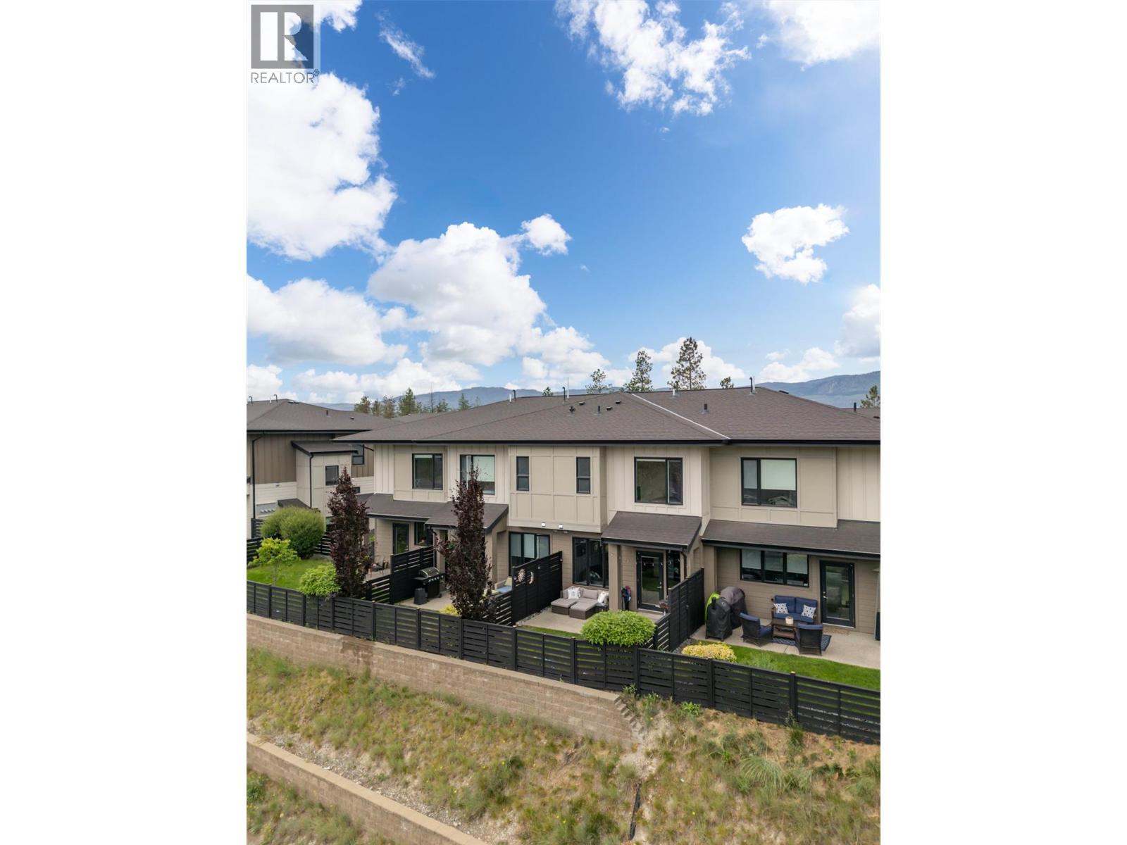 #43 12798 LAKE HILL Drive Lot# SL39 - 44