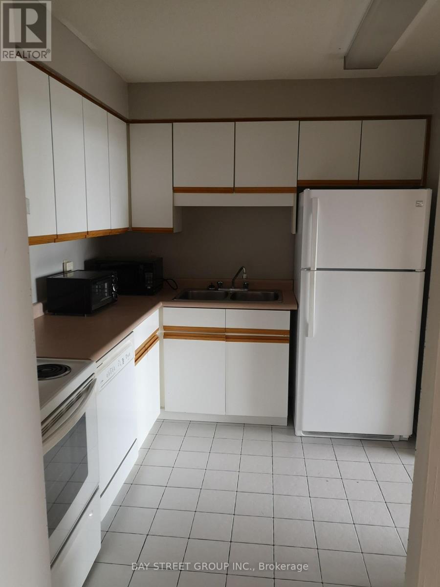 #708 695 RICHMOND STREET S - 10