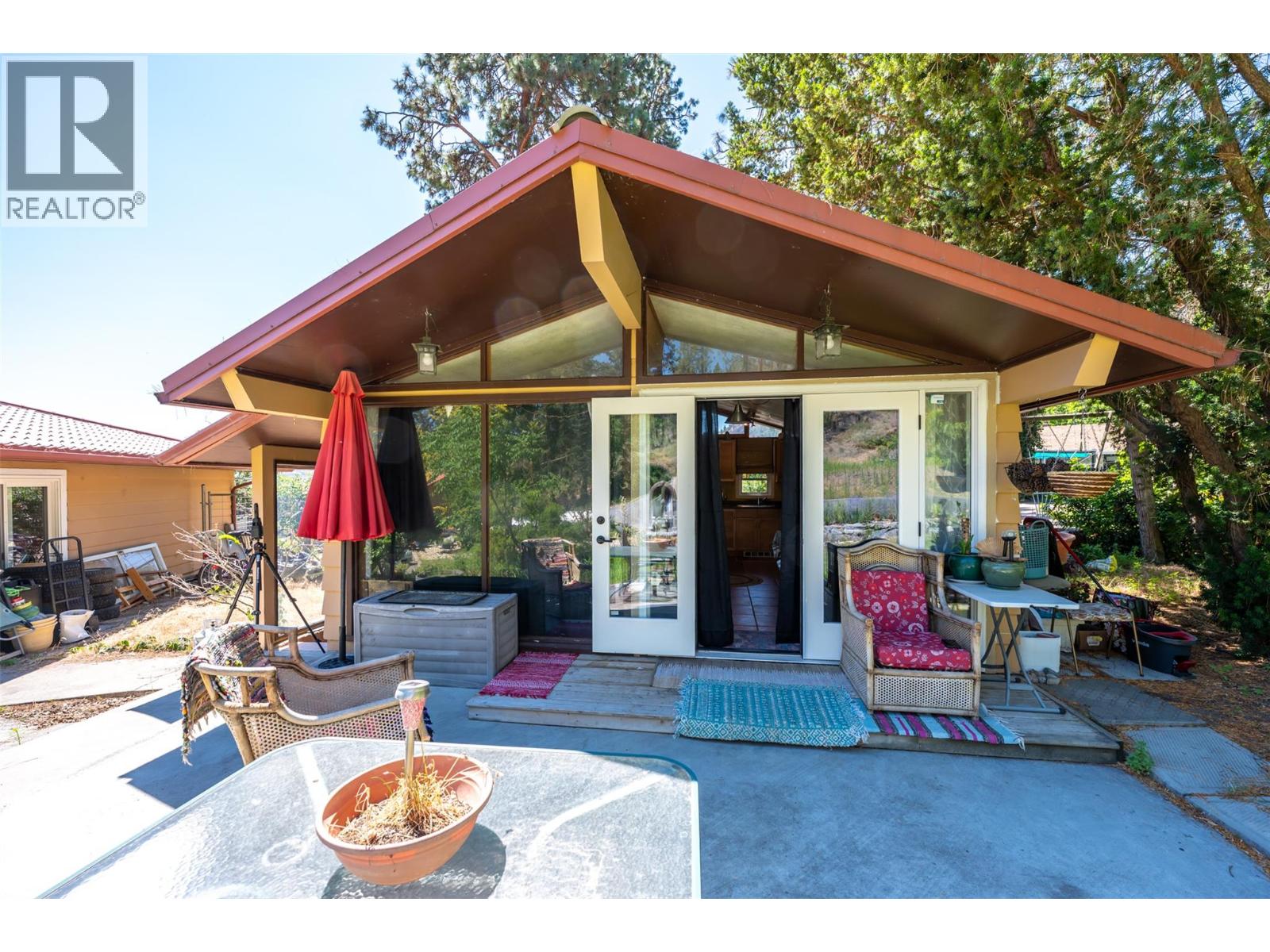 482 Pinehill Road, Oliver