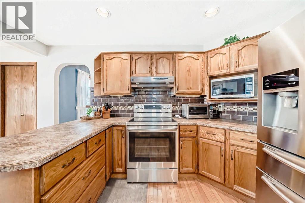 219 Hawkstone Close NW - 13