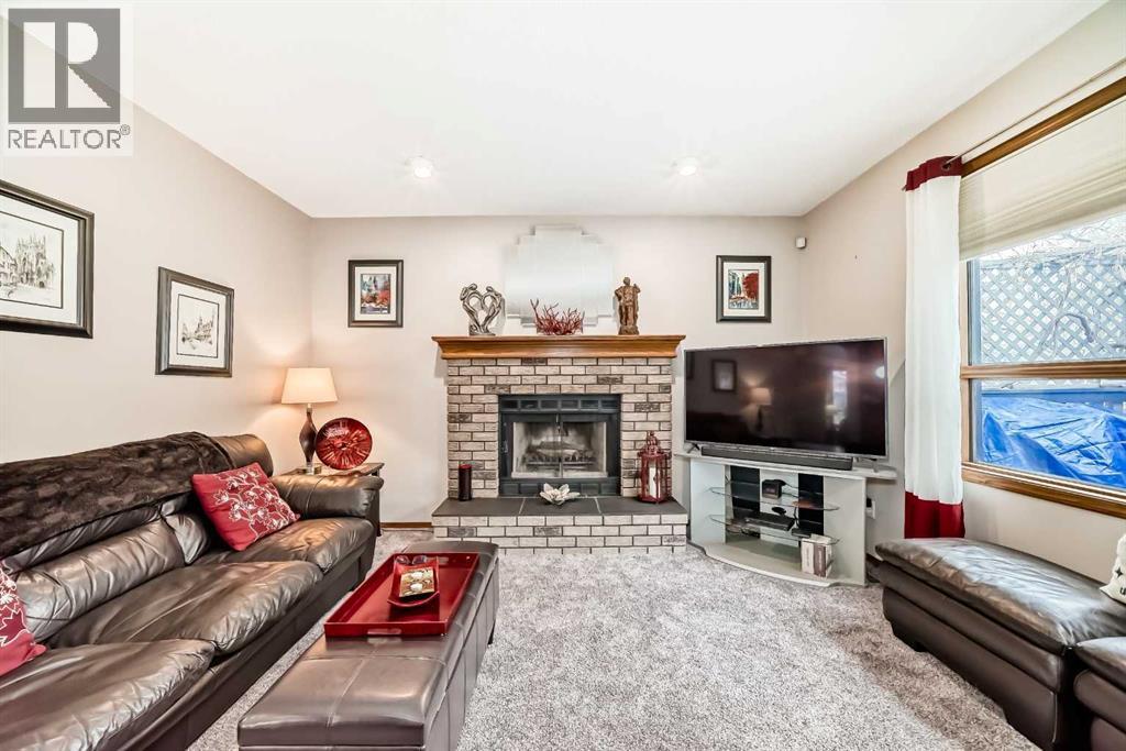 219 Hawkstone Close NW - 18