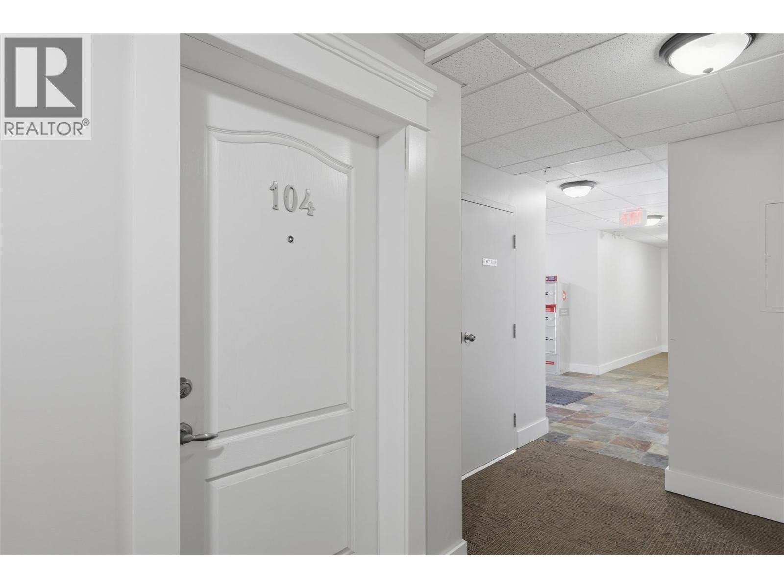 #104 975 Victoria Street W Street - 6