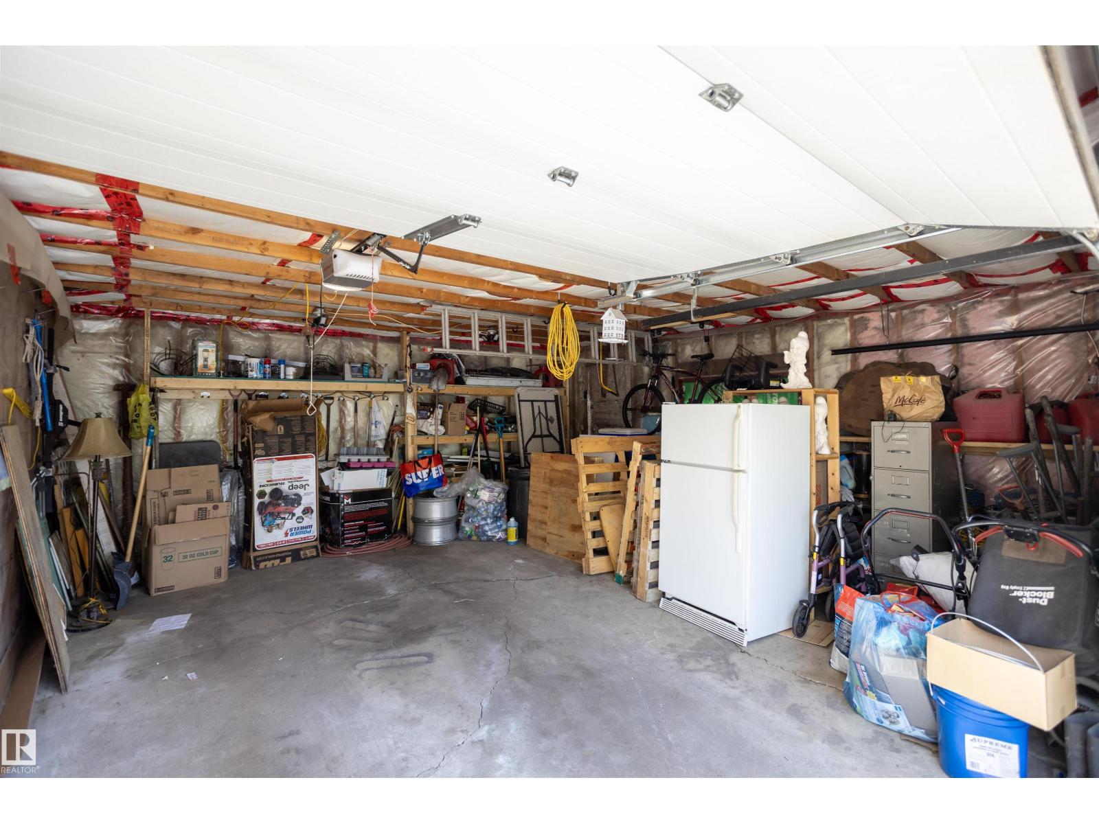 10428 68 AV NW - 51