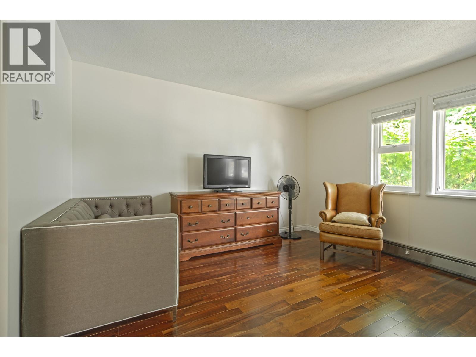 5 Bed, 4 Bath House for Sale in Richmond – 5720 EASTMAN DRIVE, Richmond – MLS# R3145902 - Image 9
