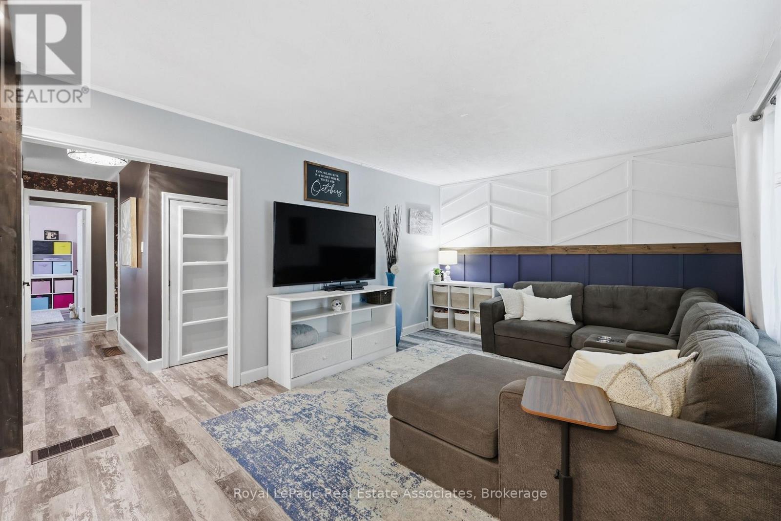 21 RIDGEWOOD AVENUE - 1