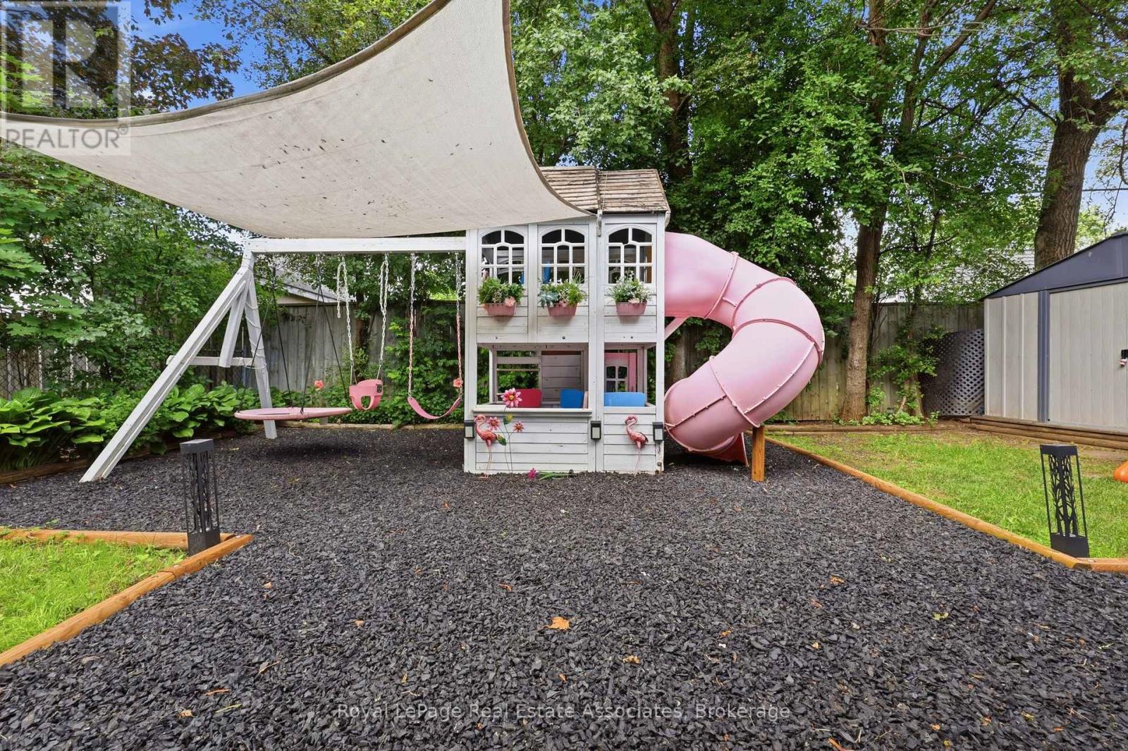 21 RIDGEWOOD AVENUE - 29