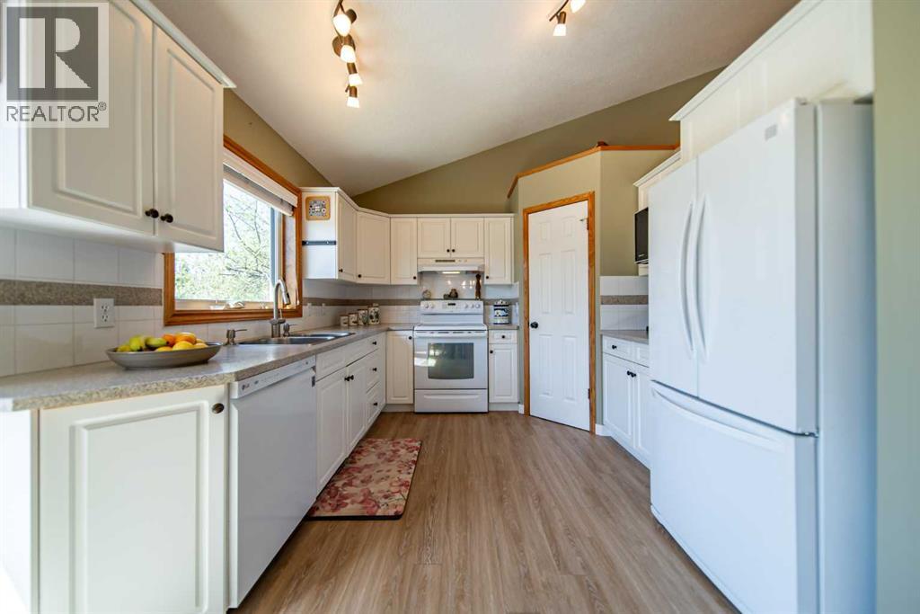 76 Sunset Crescent - 15