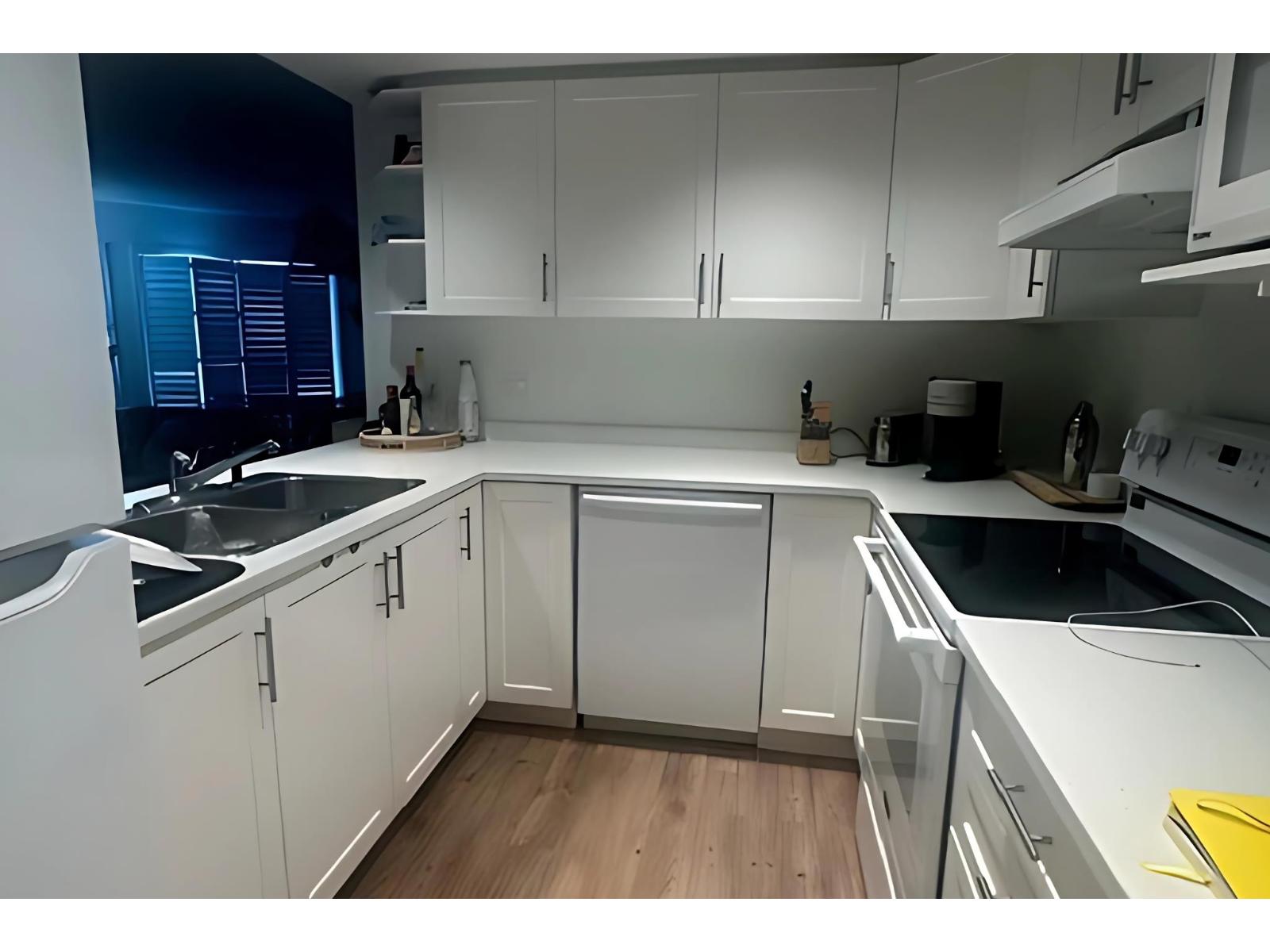 320 378 ESPLANADE AVENUE, Harrison Hot Springs, Harrison Hot Springs