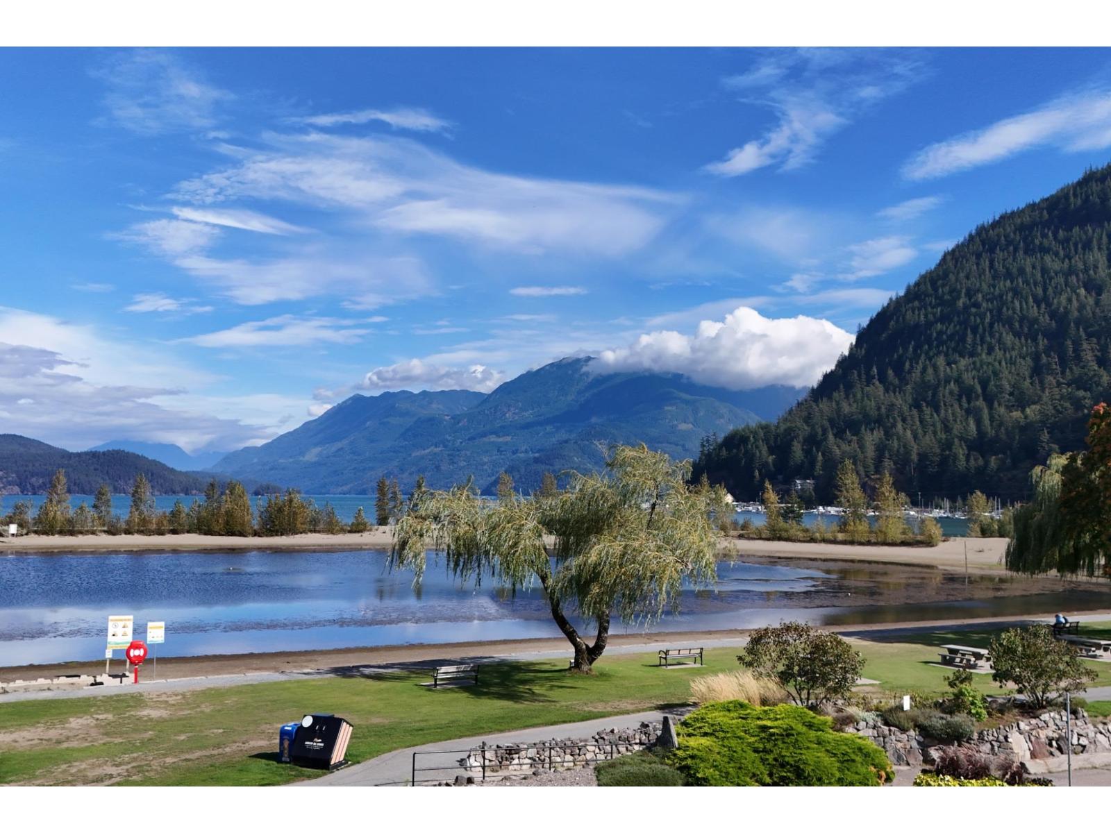 320 378 ESPLANADE AVENUE, Harrison Hot Springs, Harrison Hot Springs