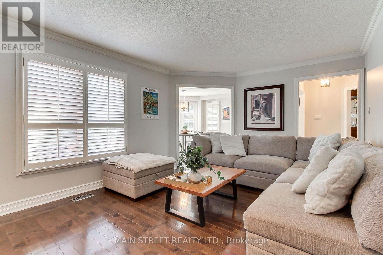 14 MCGEE CRESCENT - 16