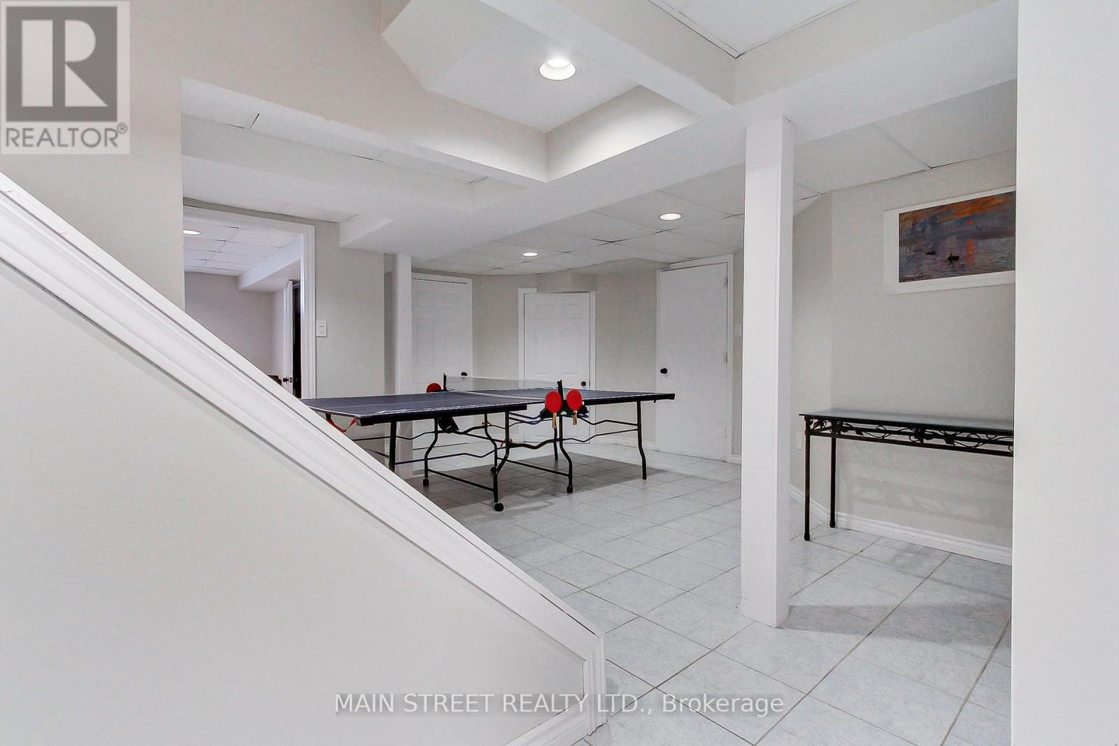 14 MCGEE CRESCENT - 31