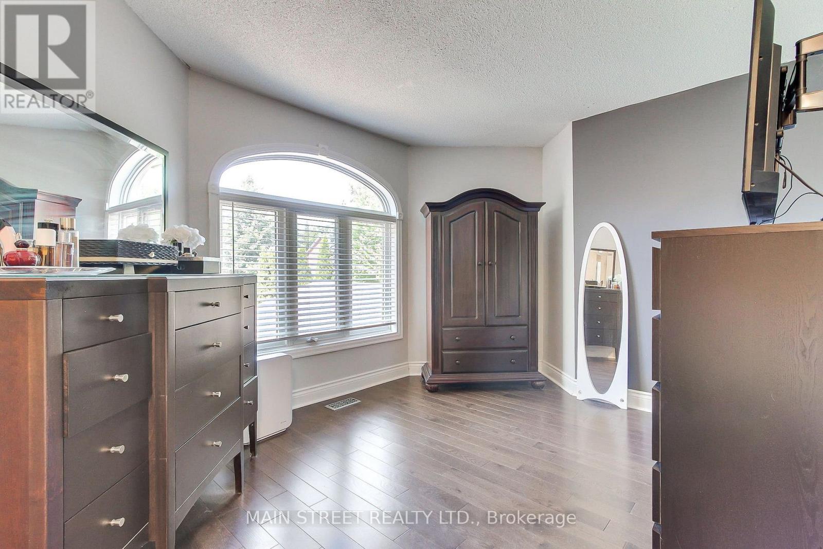 14 MCGEE CRESCENT - 23