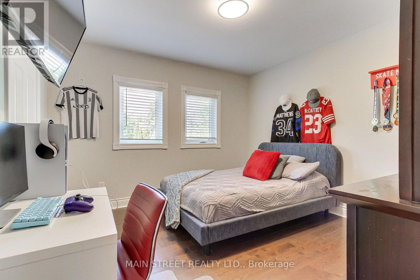 14 MCGEE CRESCENT - 29