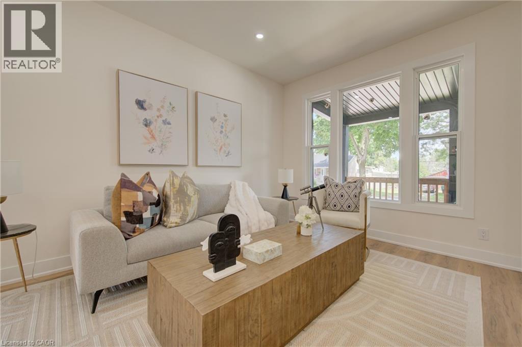26 RICHARDSON Street - 8