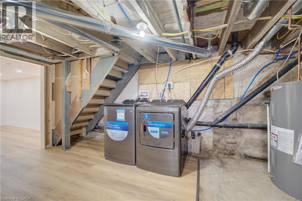 26 RICHARDSON Street - 39