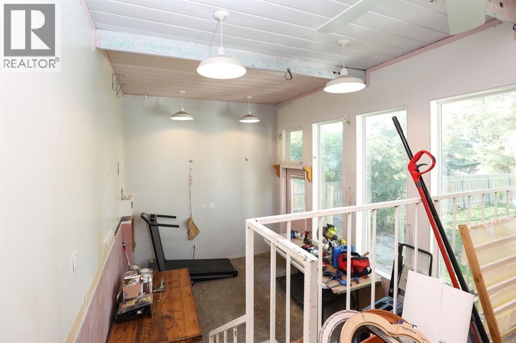 272 E 2 Avenue S - 17