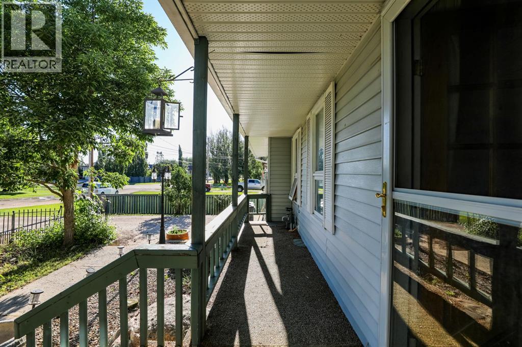 272 E 2 Avenue S - 3