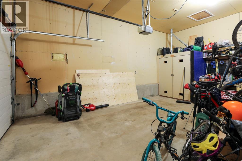 272 E 2 Avenue S - 28