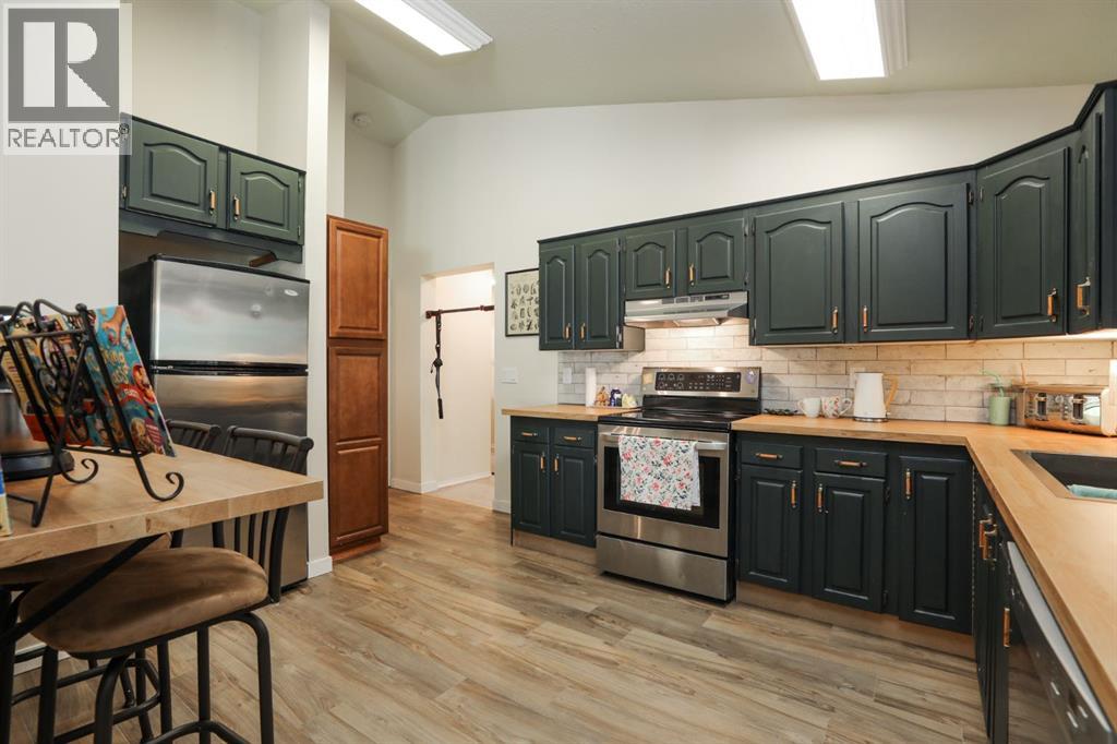 272 E 2 Avenue S - 10