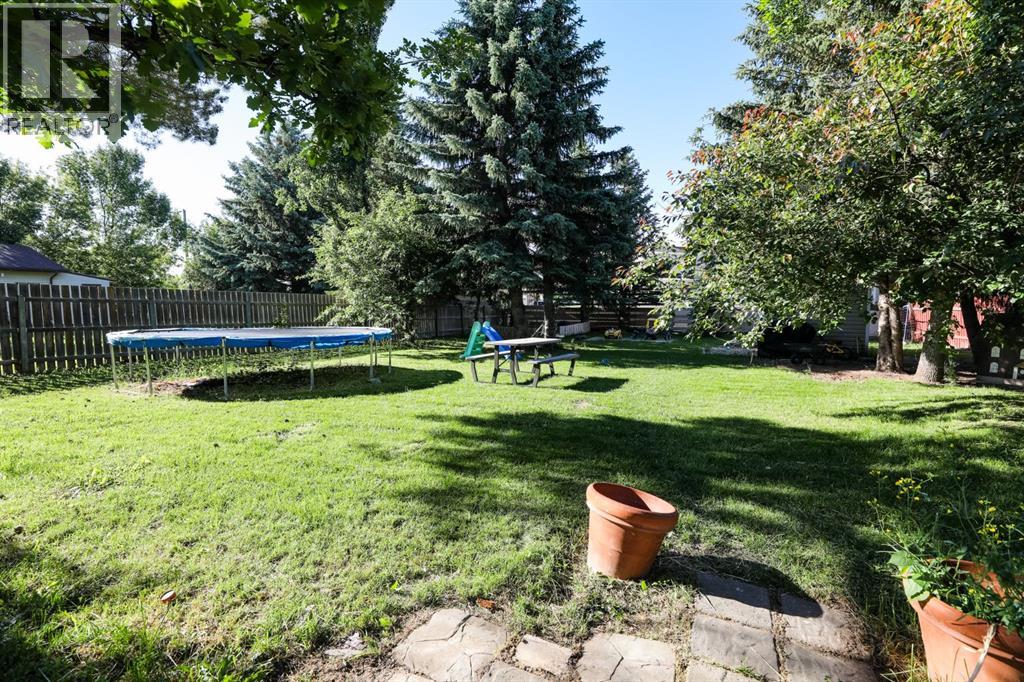 272 E 2 Avenue S - 32