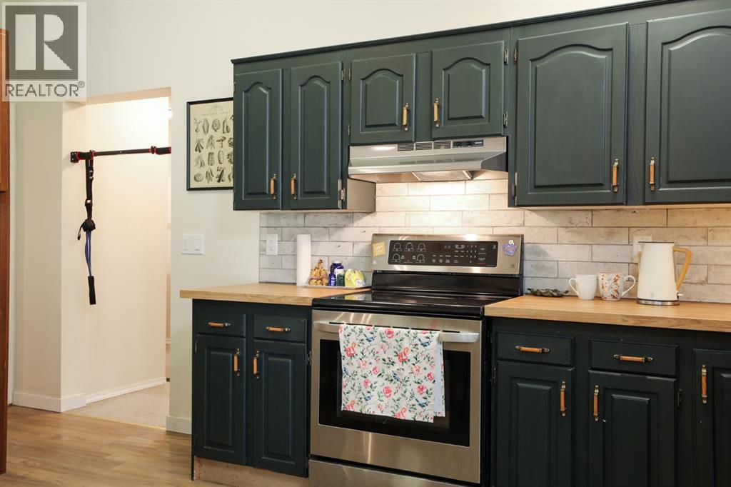 272 E 2 Avenue S - 11