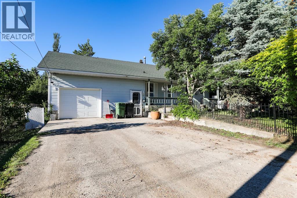 272 E 2 Avenue S - 2