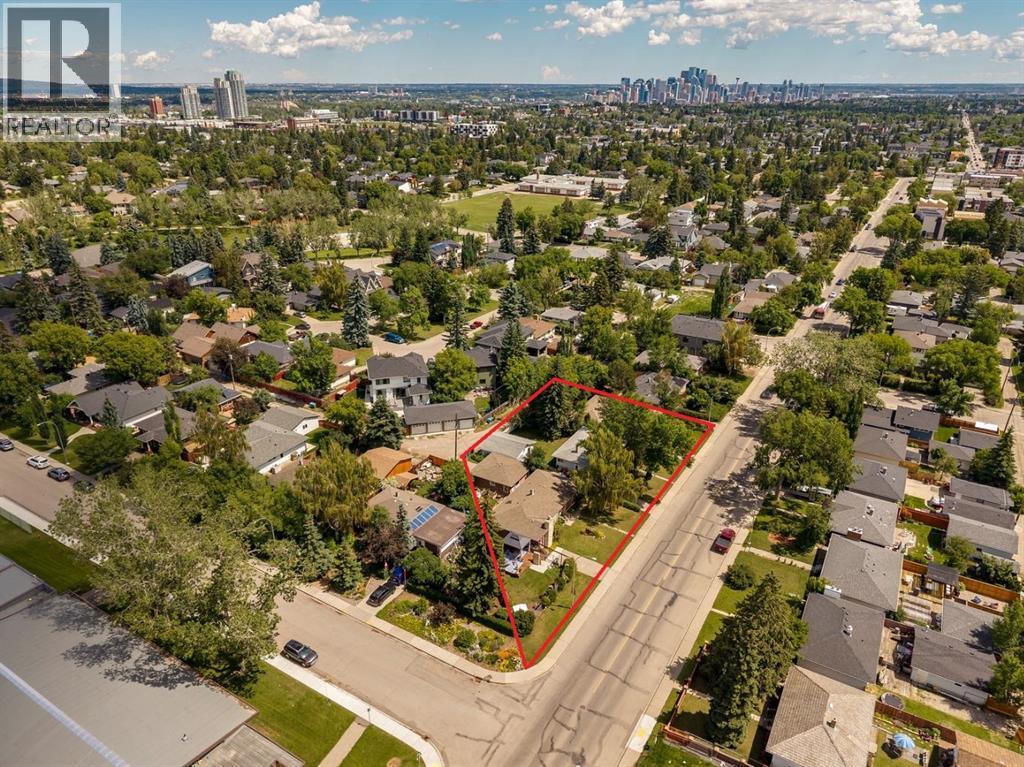 4520 26 Avenue SW - 3