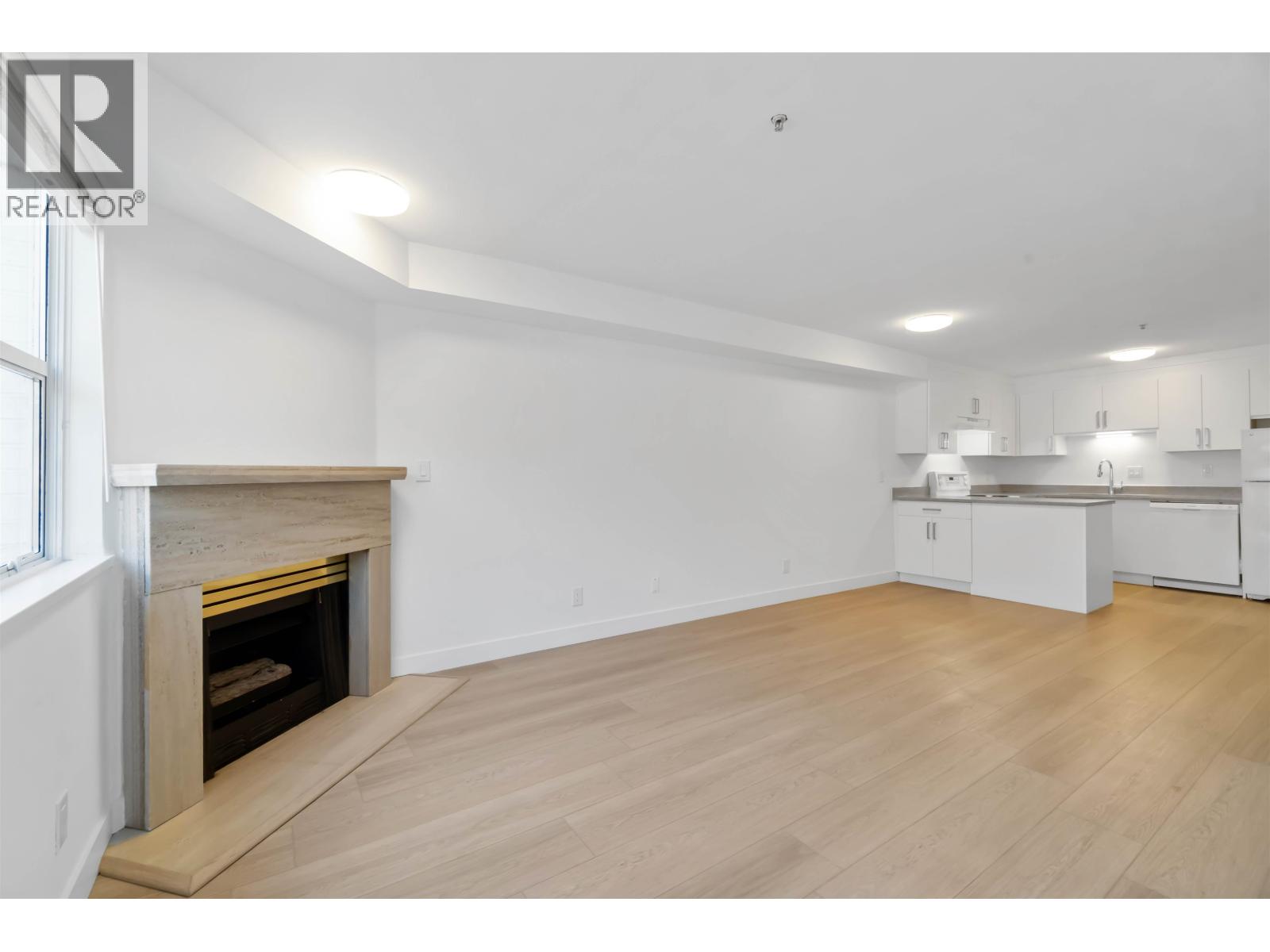 2 Bed, 2 Bath Apartment for Sale in Vancouver – 209 2928 COMMERCIAL DRIVE, Vancouver – MLS# R3145934 - Image 13