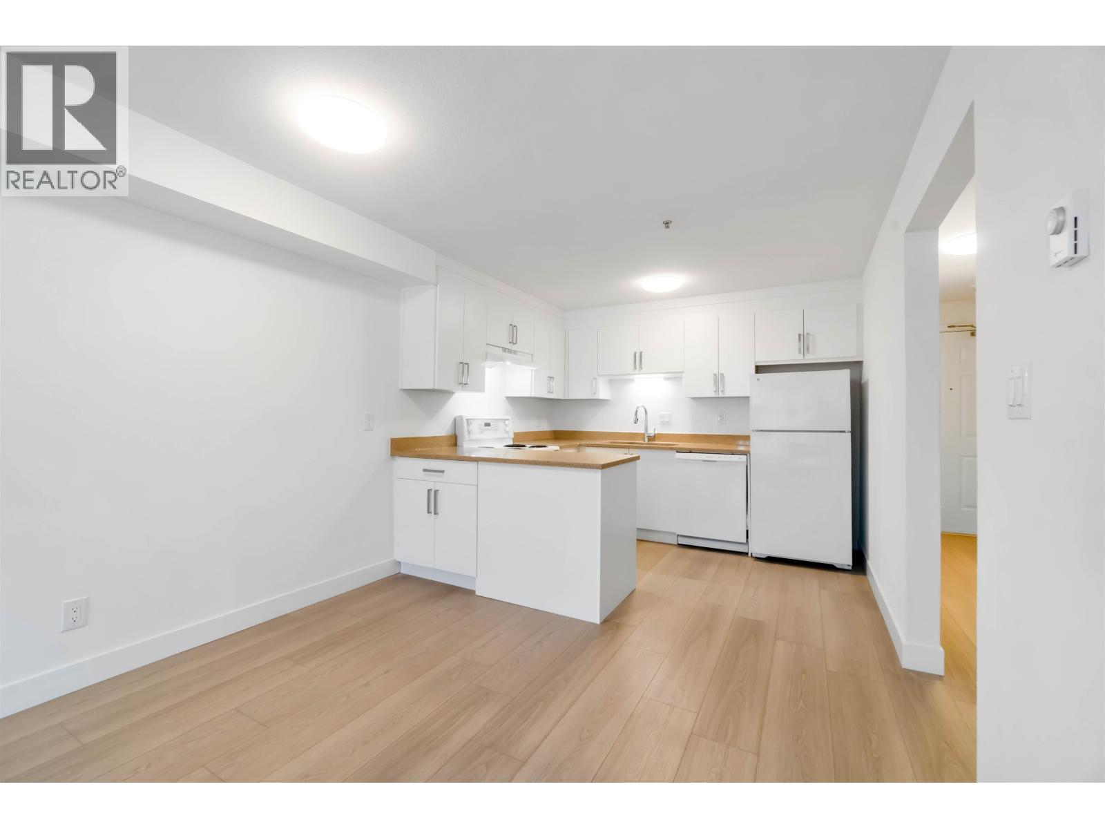 2 Bed, 2 Bath Apartment for Sale in Vancouver – 209 2928 COMMERCIAL DRIVE, Vancouver – MLS# R3145934 - Image 7