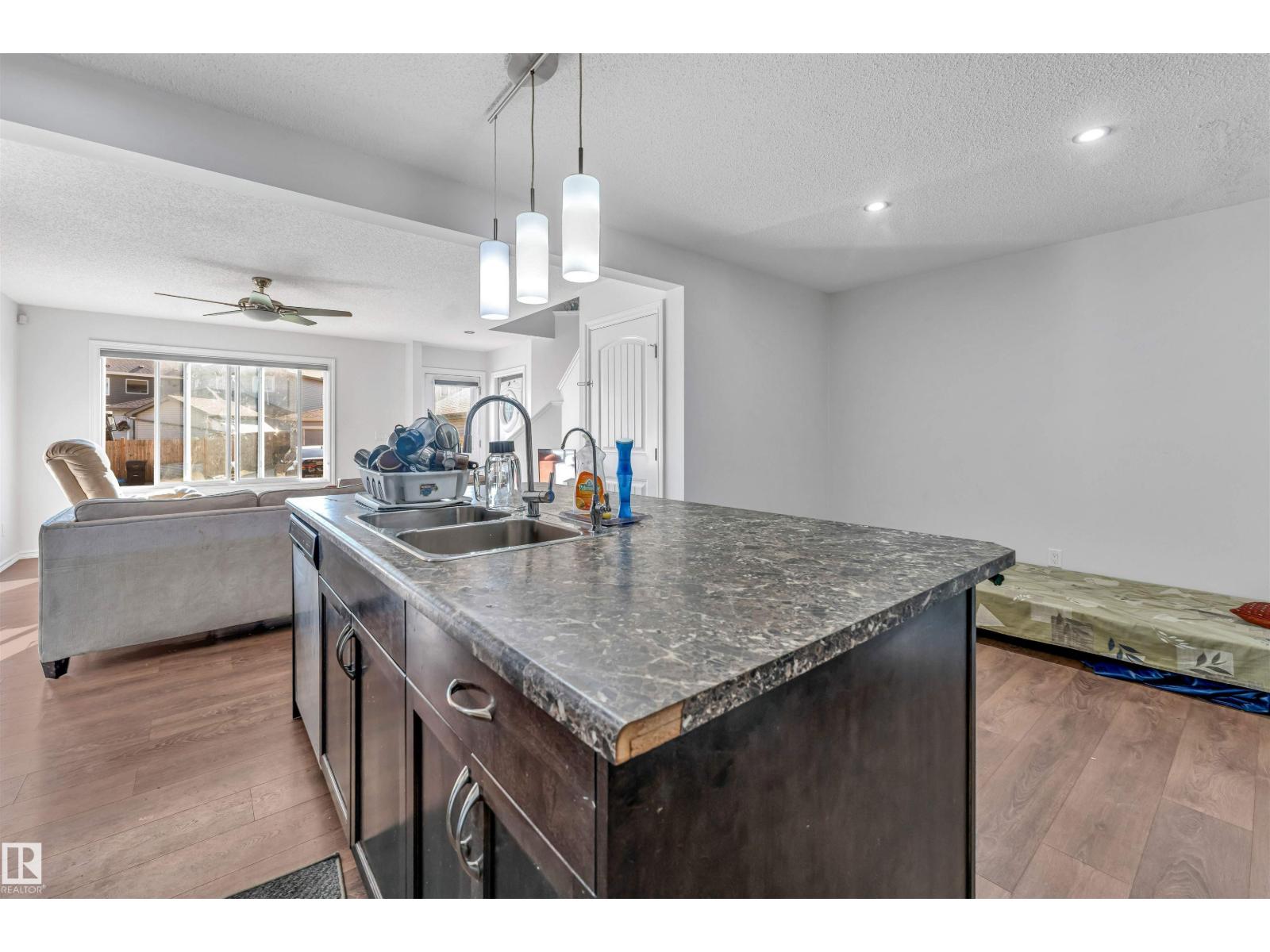 2040 24 ST NW - 5