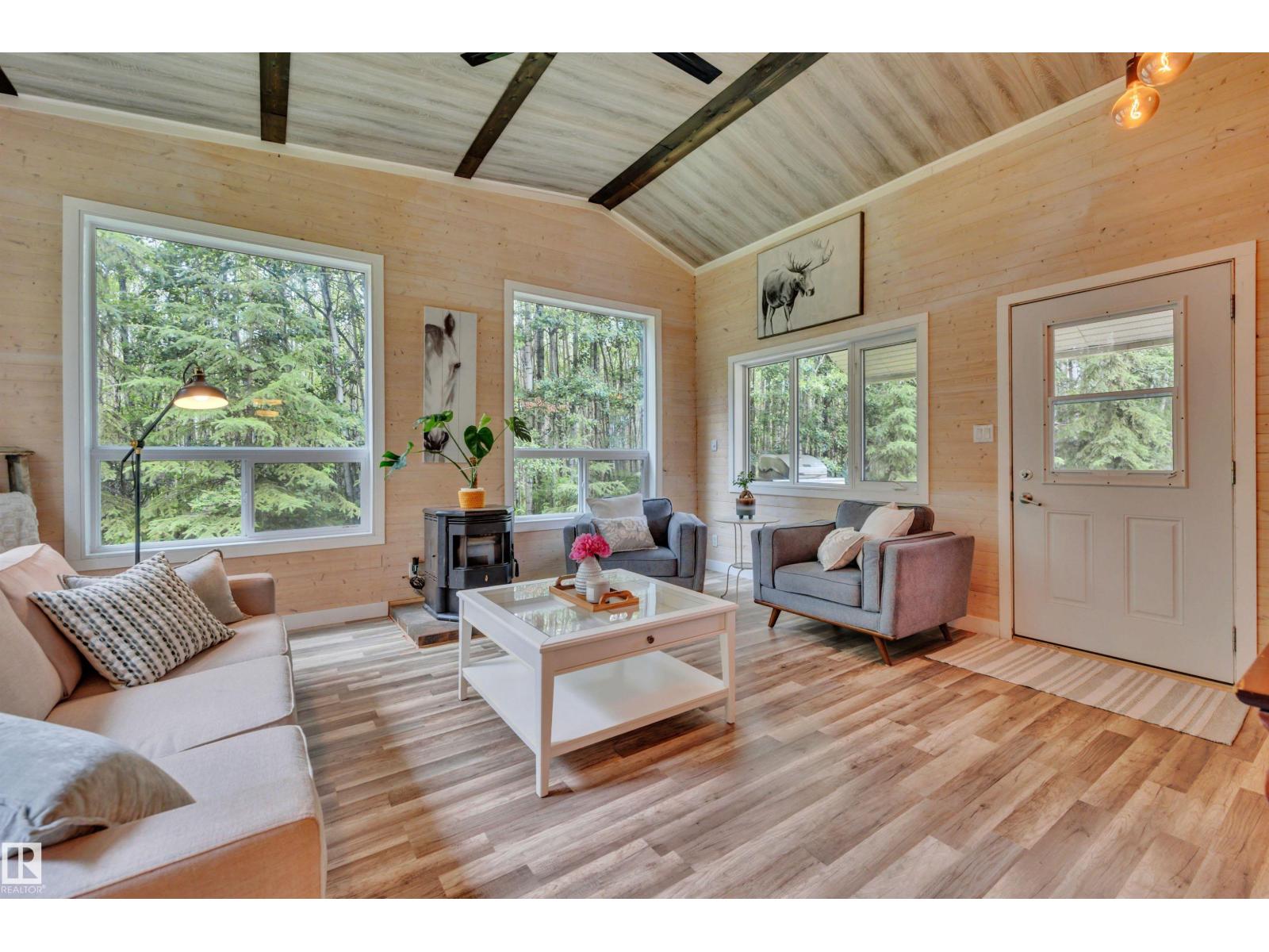1 461008 RGE ROAD 10 - 21