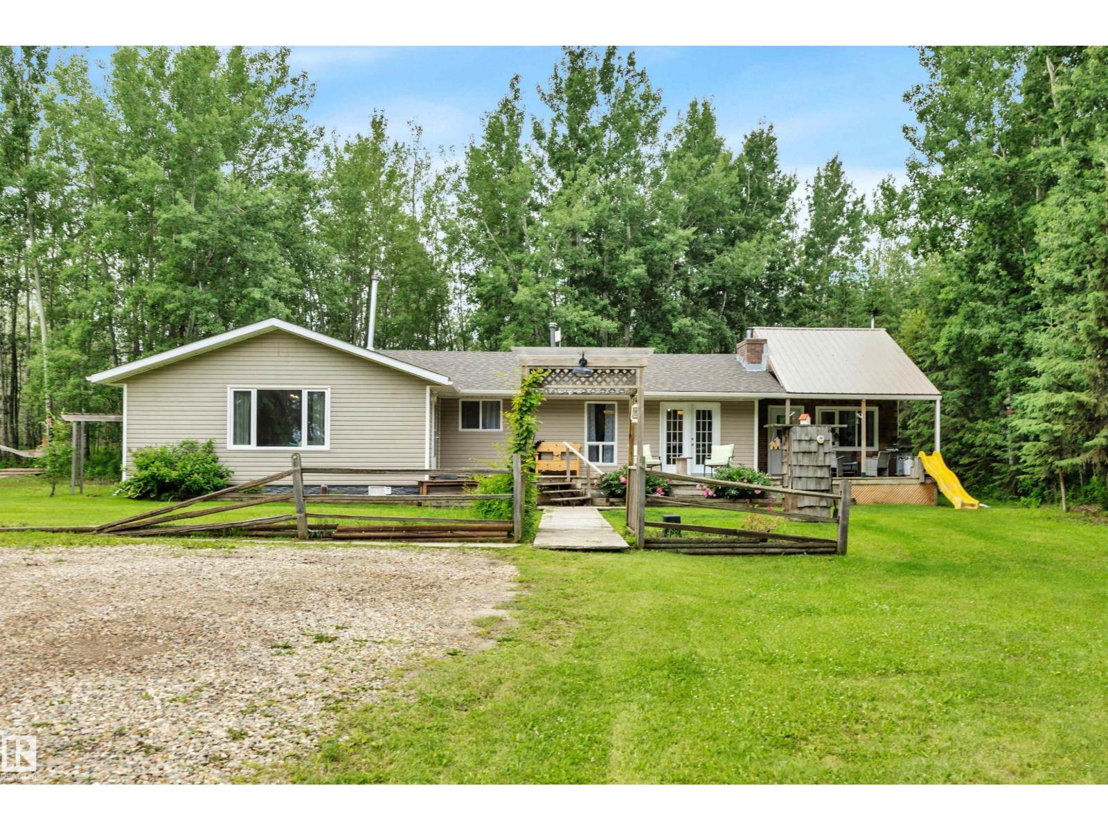 1 461008 RGE ROAD 10 - 3