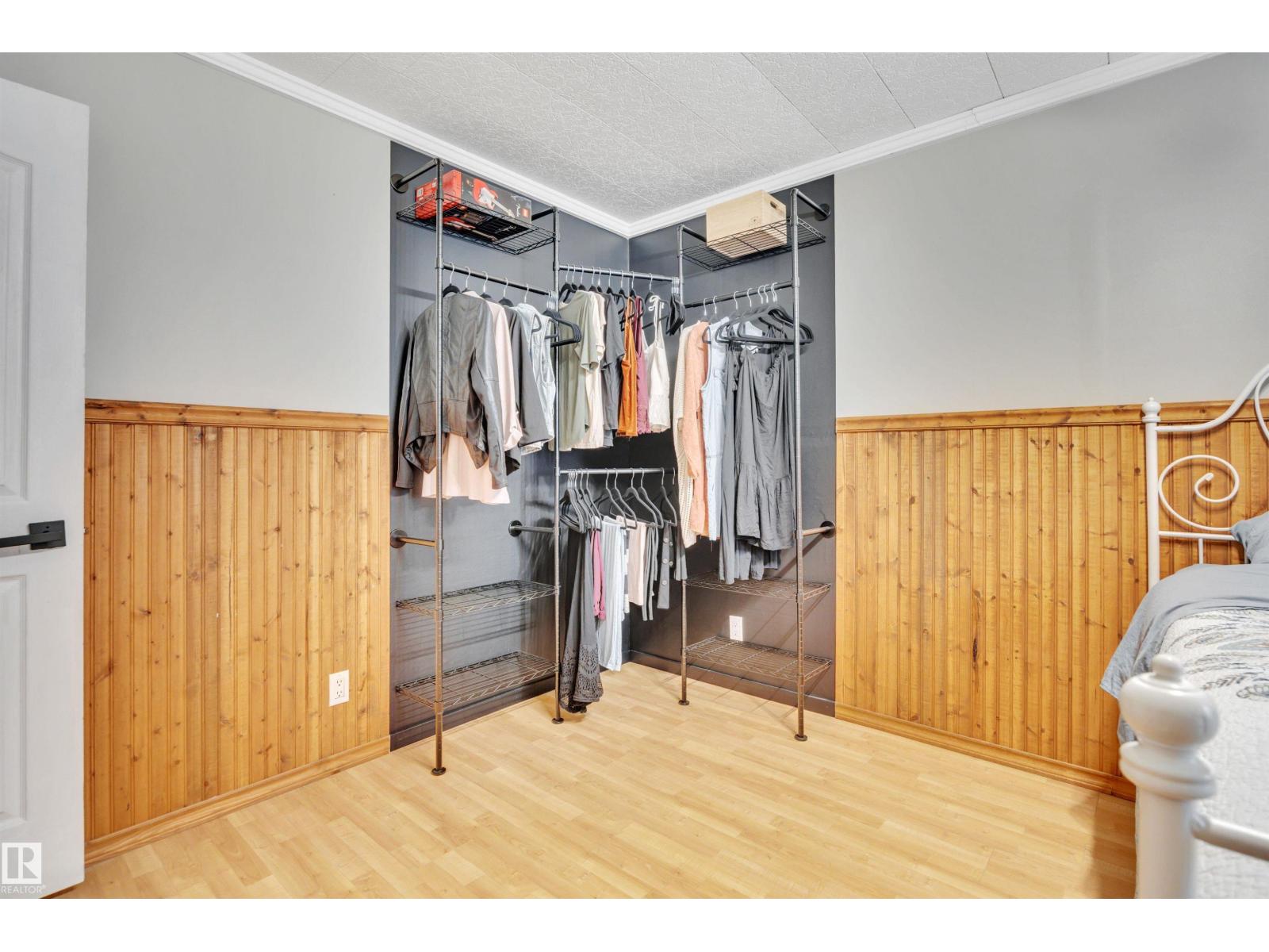 1 461008 RGE ROAD 10 - 36