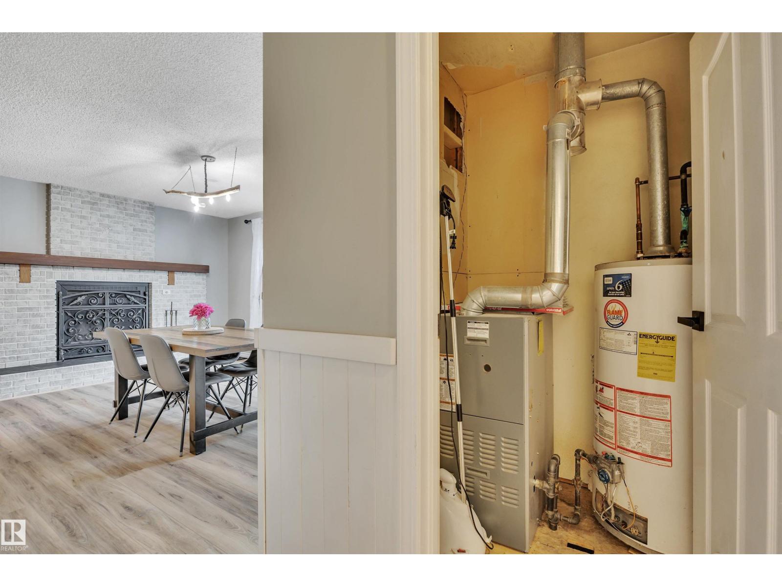 1 461008 RGE ROAD 10 - 44