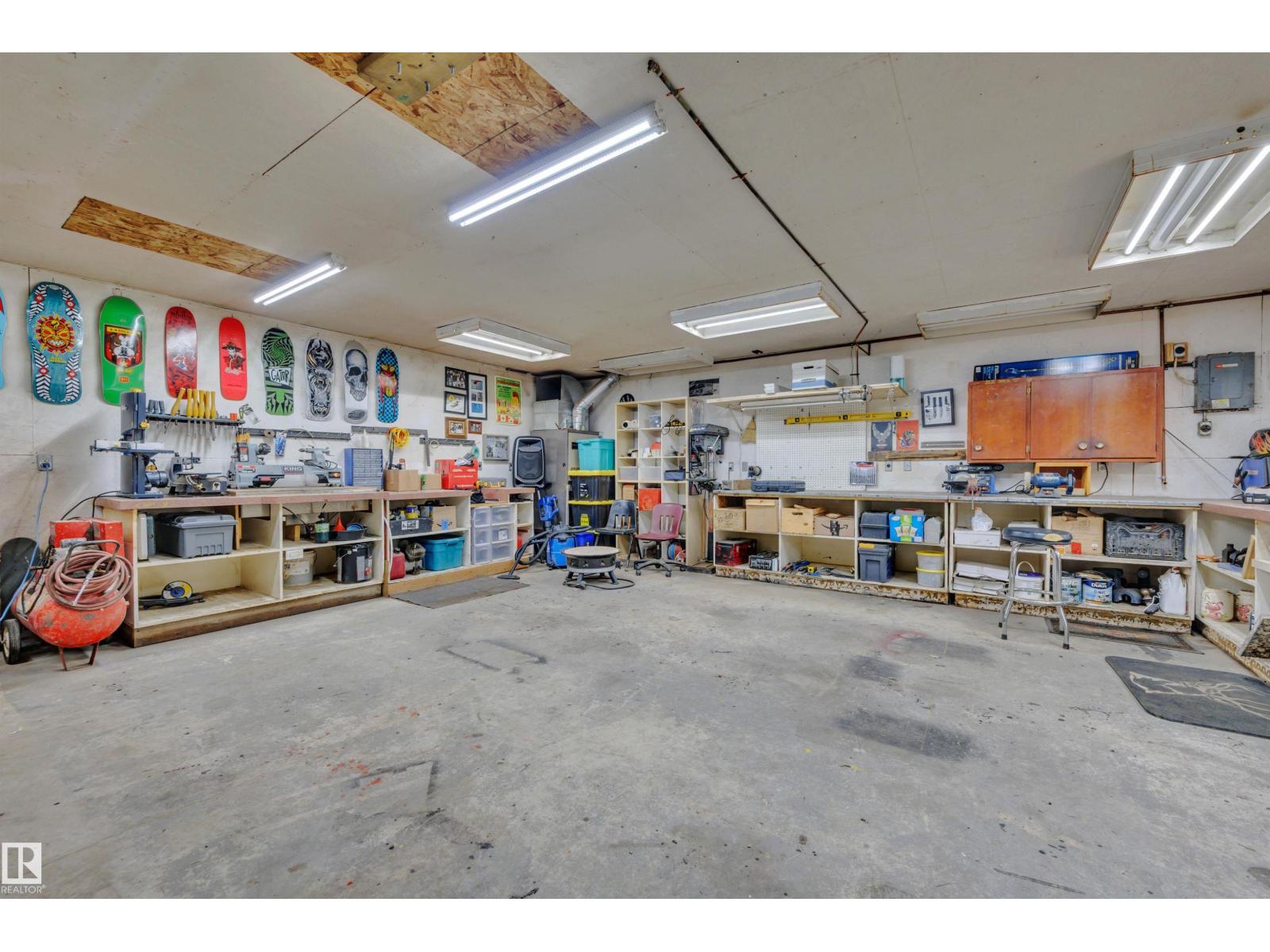 1 461008 RGE ROAD 10 - 53