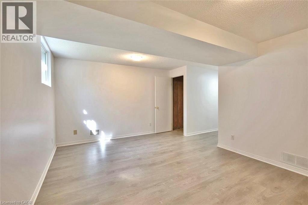 #37 230 BLACKHORNE Drive - 21