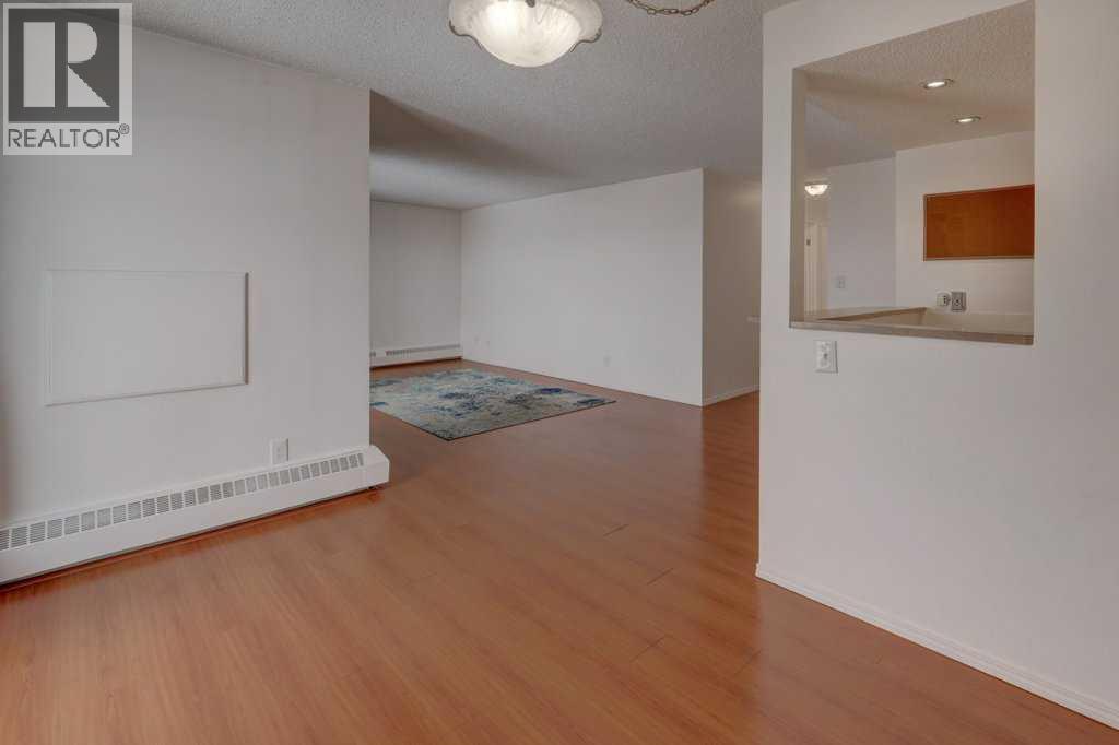 #811 8604 48 Avenue NW - 3