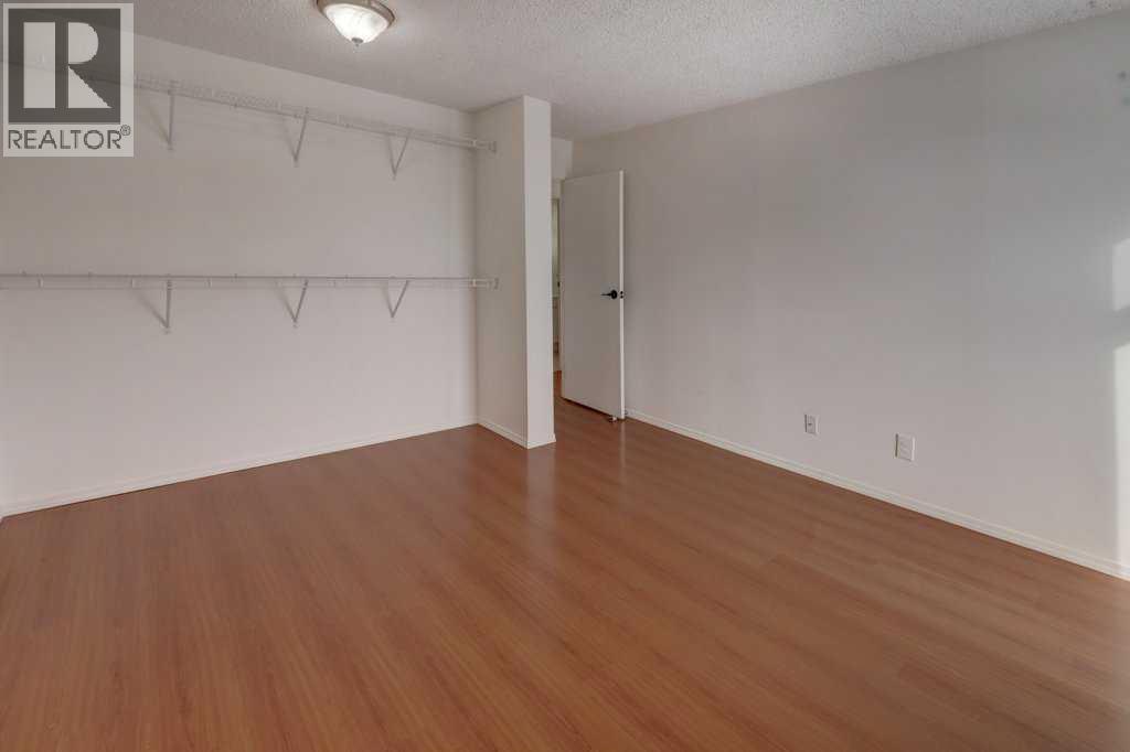 #811 8604 48 Avenue NW - 17