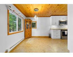 Dining room - 68 Ch. Stephens, Otter Lake, QC J0X2P0 Photo 7