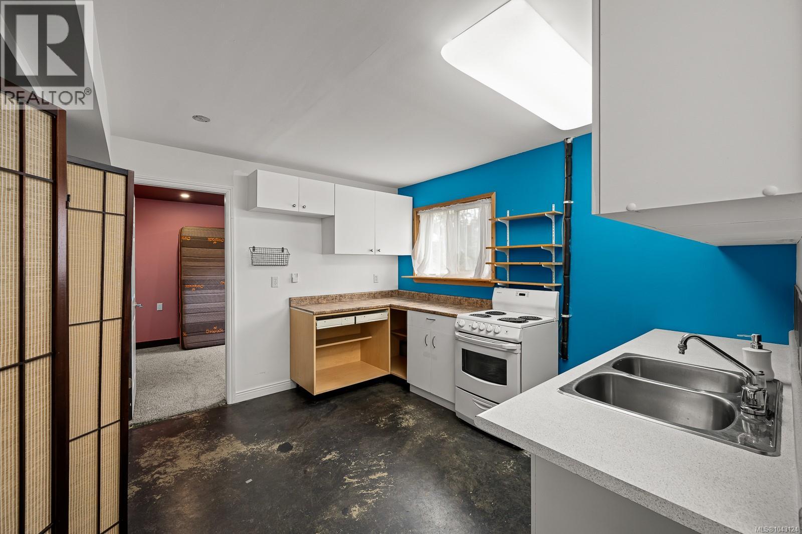 2560 Mabley Rd - 57
