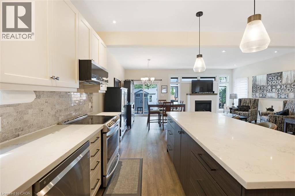 77 B BROADWAY Avenue - 13