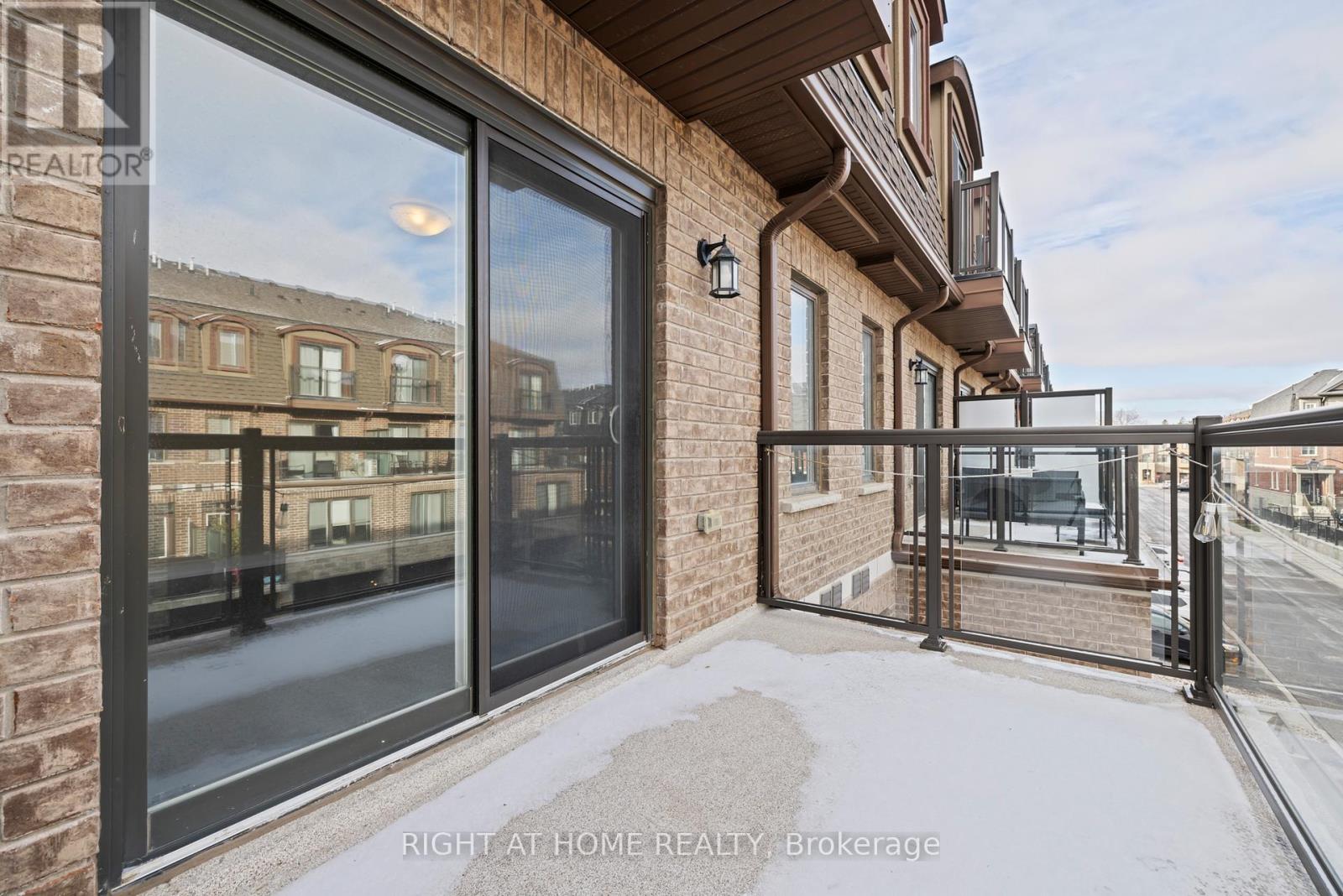 #56 445 ONTARIO STREET W - Image 11