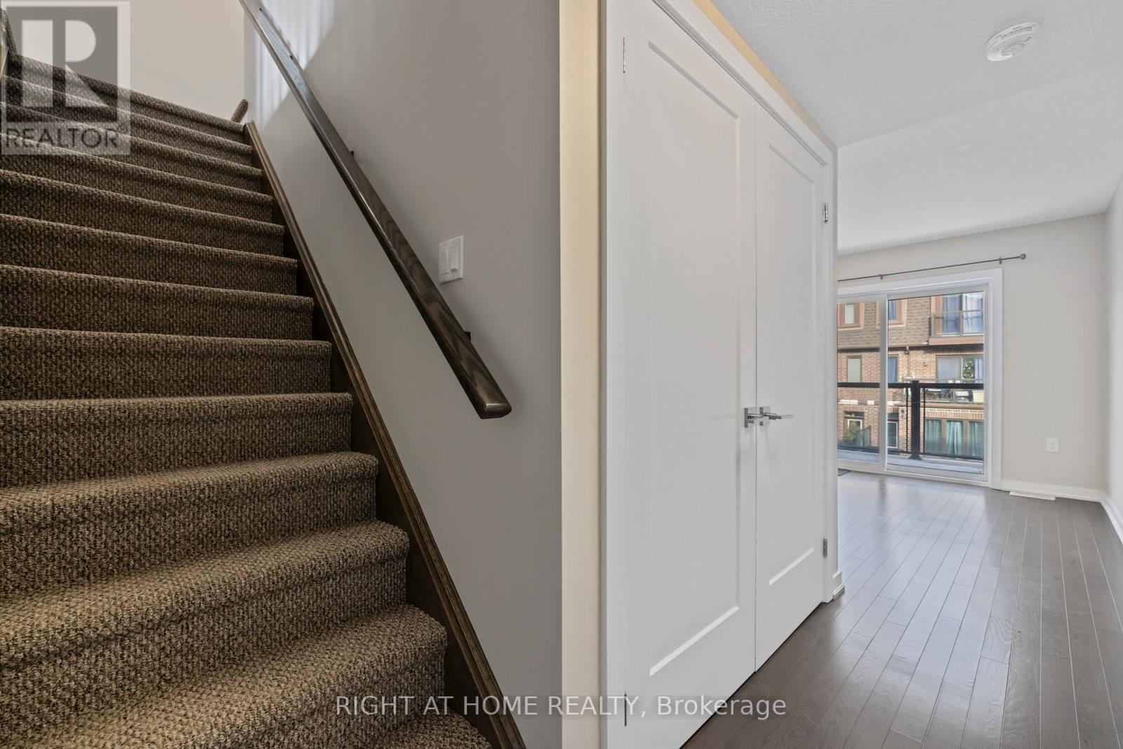 #56 445 ONTARIO STREET W - Image 12