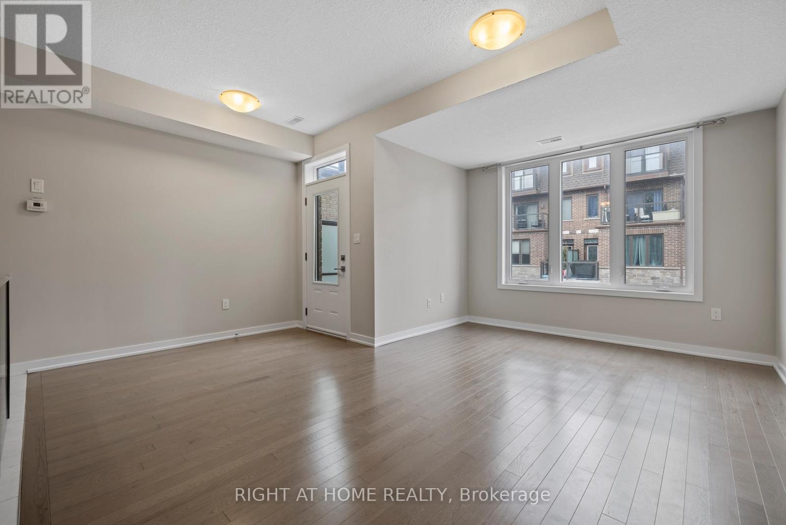 #56 445 ONTARIO STREET W - Image 8